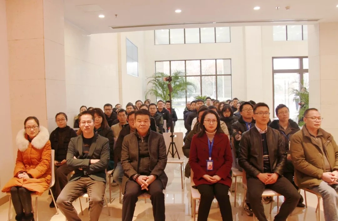 1600245240266041bFGI.jpg 640.webp (1).jpg